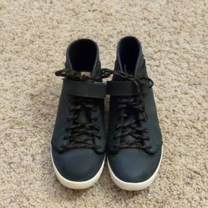 Teva Willow Black Hightops